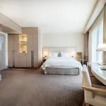 Le Pré Carré Hotel 4*