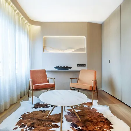 Hotel Le Pre Carre